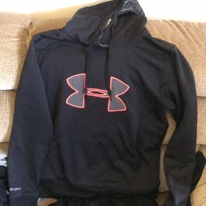 Under Armour sweater/hoodie